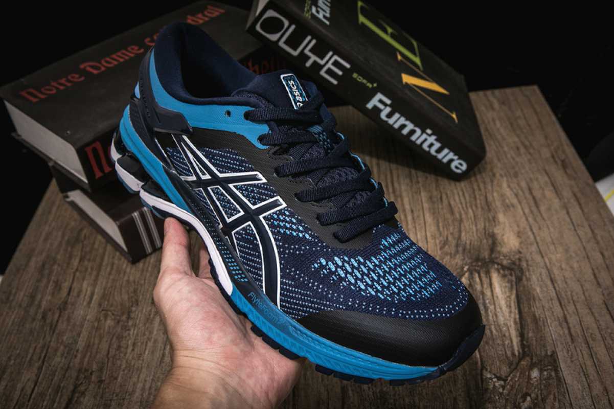 Jual ASICS Men's GEL-KAYANO 26 Running 