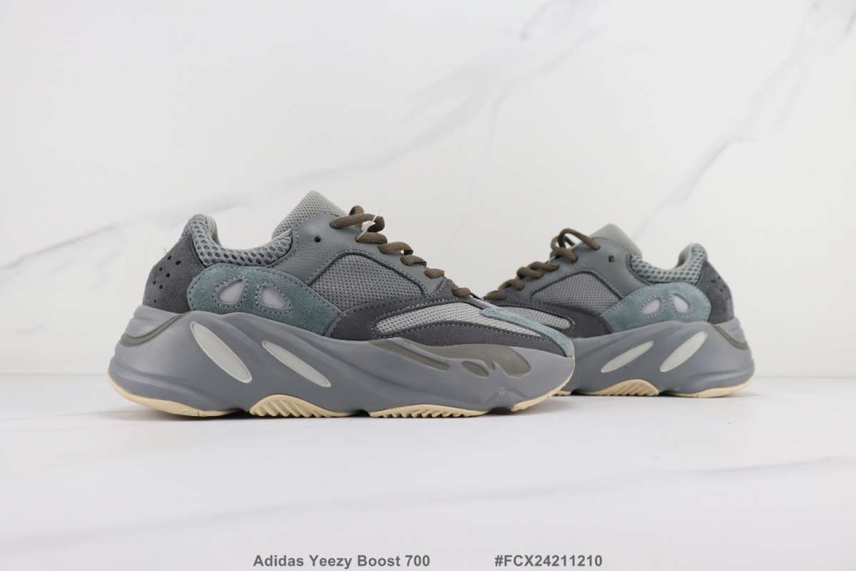 Yeezy boost 700 v2s cheap