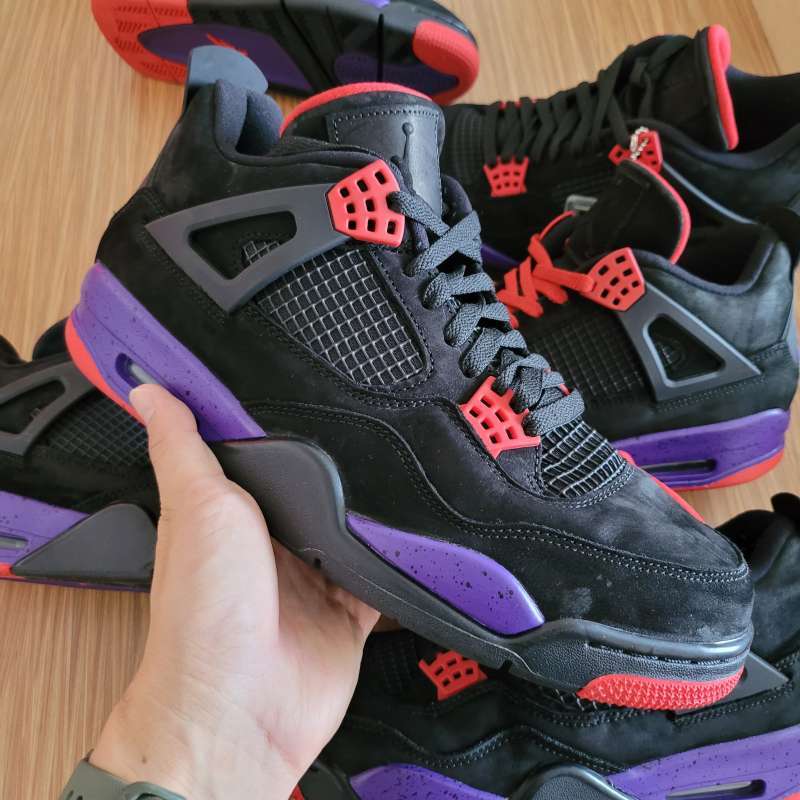 Air Jordan Retro NRG Raptors || white cement oreo university blue