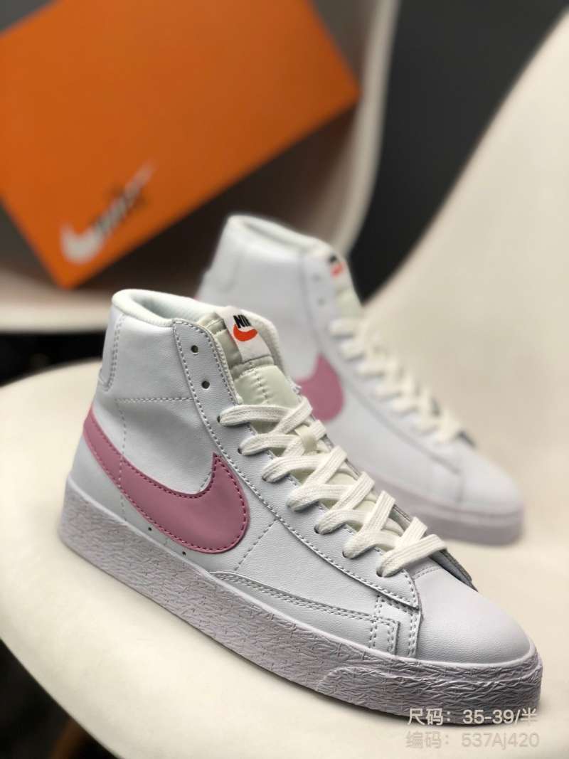 brooks bedlam trainers