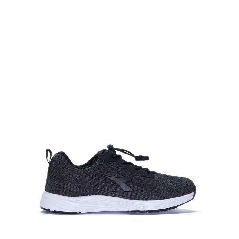 Sepatu diadora full black on sale