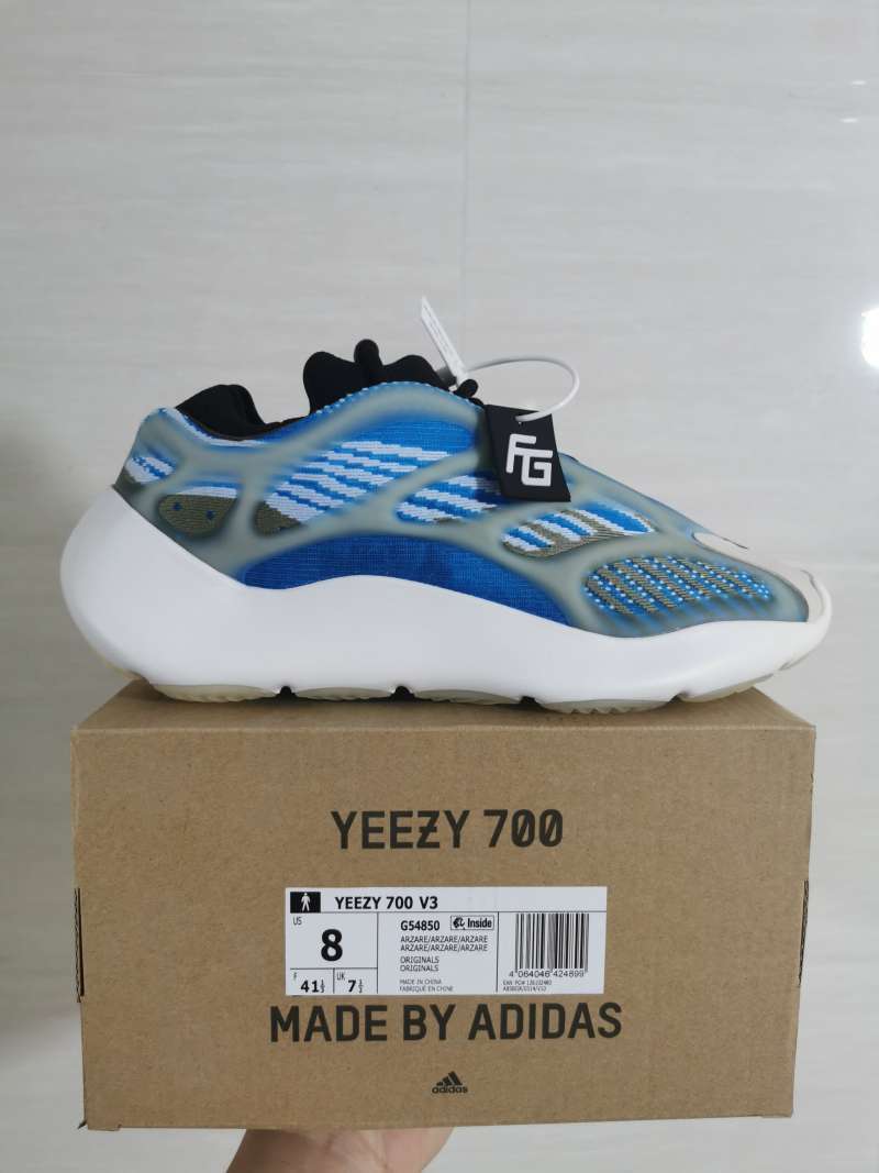 Promo Adidas SHOES Yeezy Boost 700 V2 