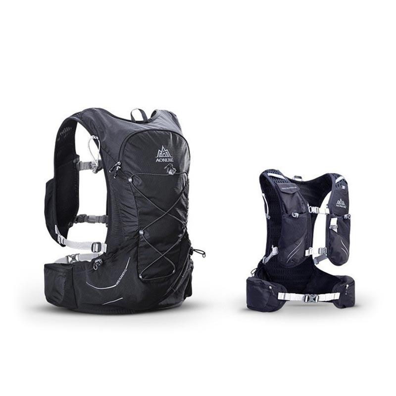 trail backpack running