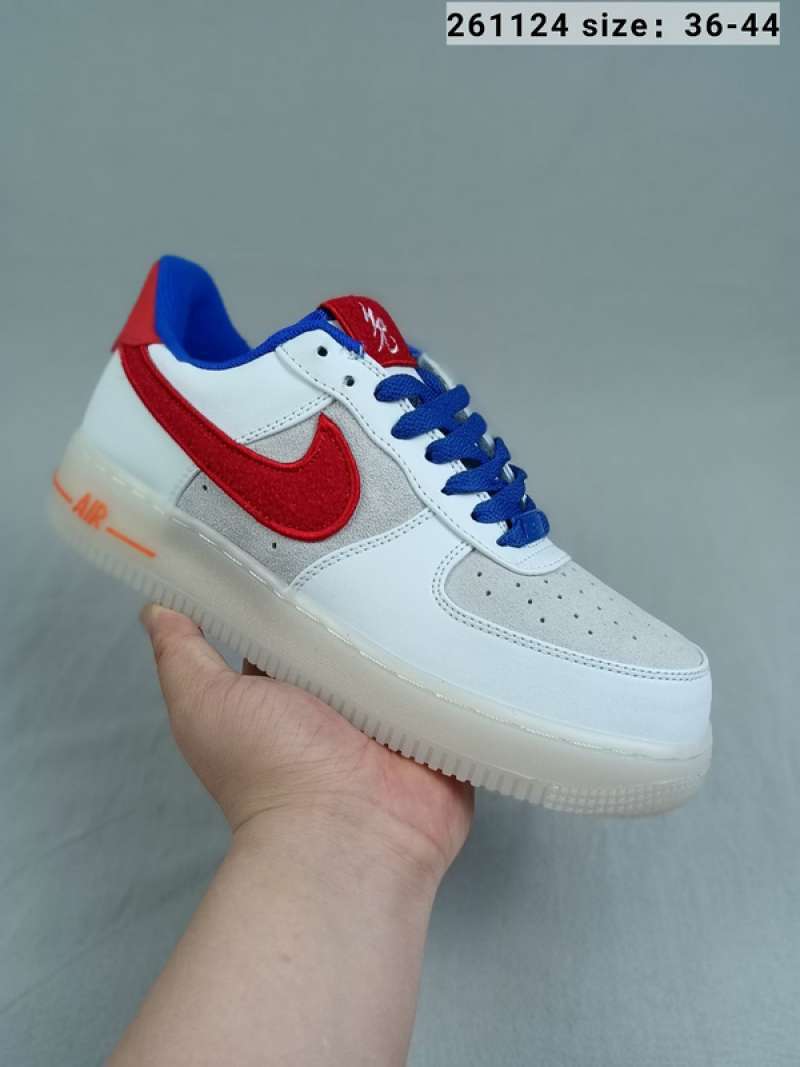 Air force 1 supreme low year store of the rabbit