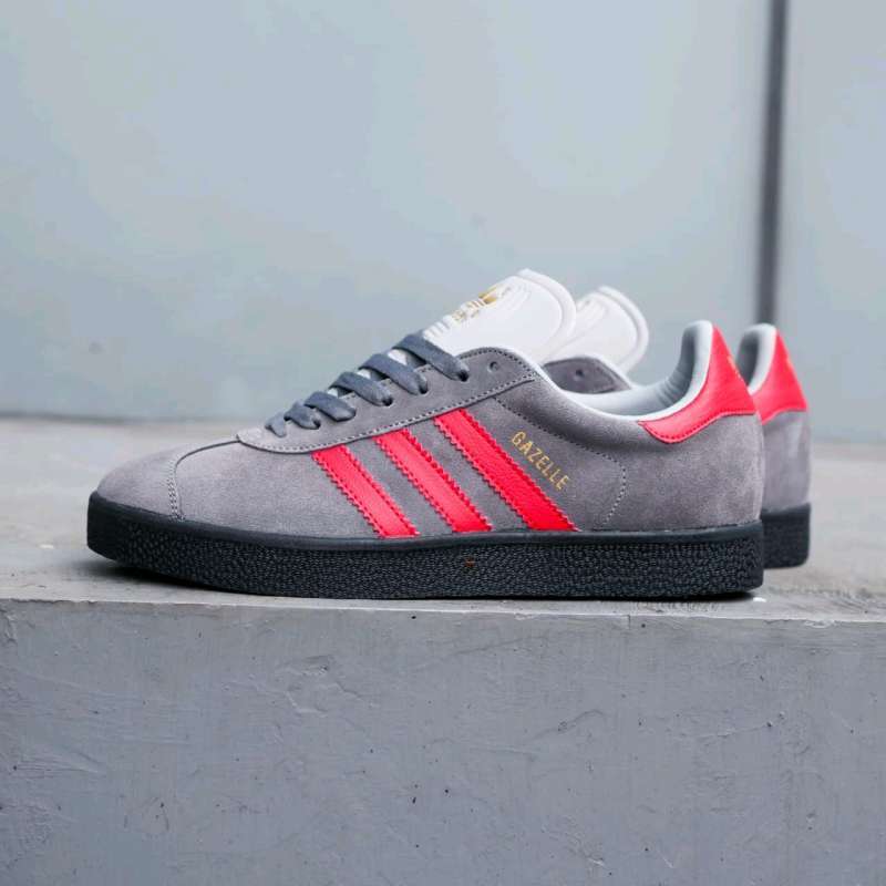 Promo SEPATU ADIDAS GAZELLE DARK GREY 