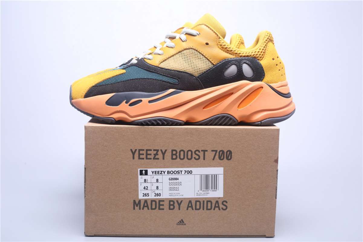 yeezy 700 aaa