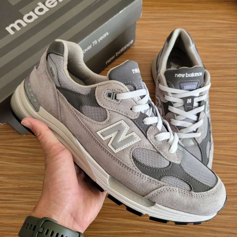 New Balance 992 Grey