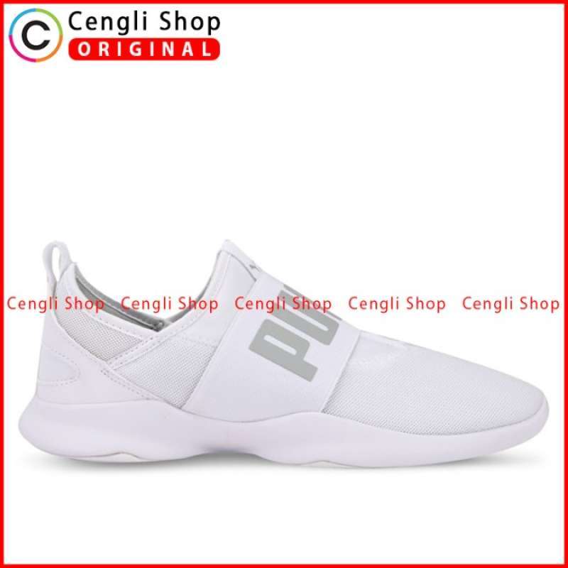 Sepatu slip on puma store
