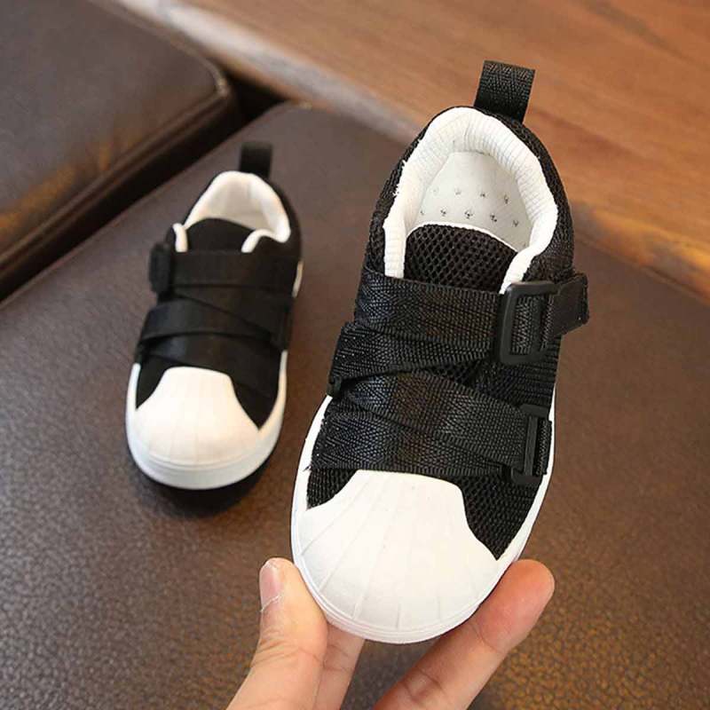 kids casual sneakers