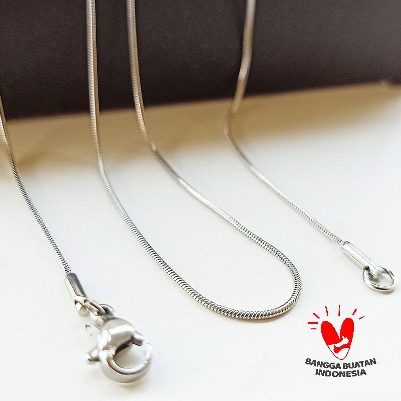 Jual Vee Model Belut Ular Bulat Titanium Kalung Unisex 50 Cm Online Februari 2021 Blibli Titanium adalah logam yang sangat akrab dengan kehidupan manusia. vee model belut ular bulat titanium kalung unisex 50 cm