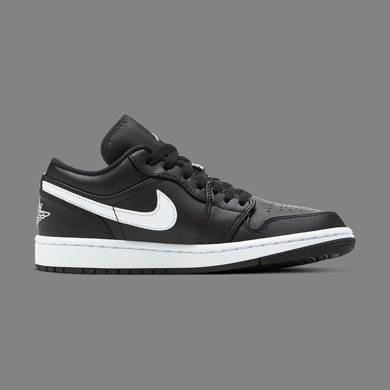 Jual Nike Air Jordan 1 Low Black White Sepatu Sneakers Pria Ao9944 001 Online Oktober 2020 Blibli Com