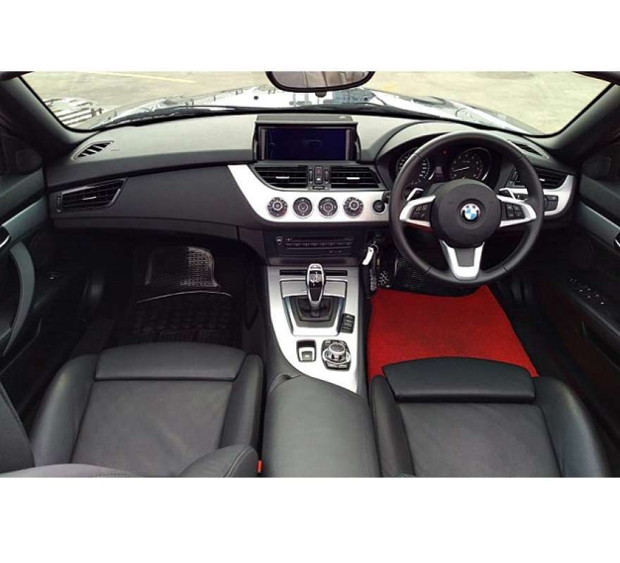 Jual Bmw Z4 2 0 Sdrive Twin Turbo 2014 Mobil Bekas Online November 2020 Blibli Com