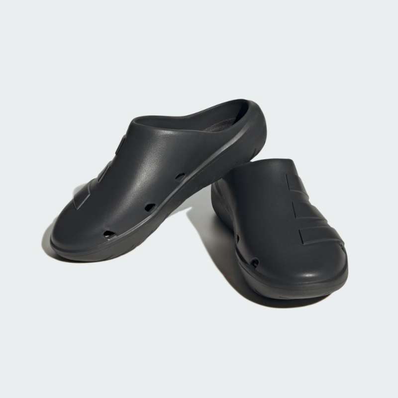 Adidas slip hotsell on pria