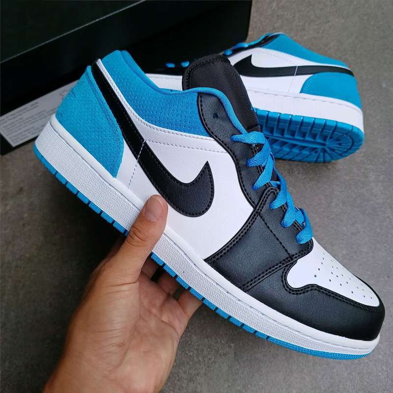 Jordan 1 low blue toe top