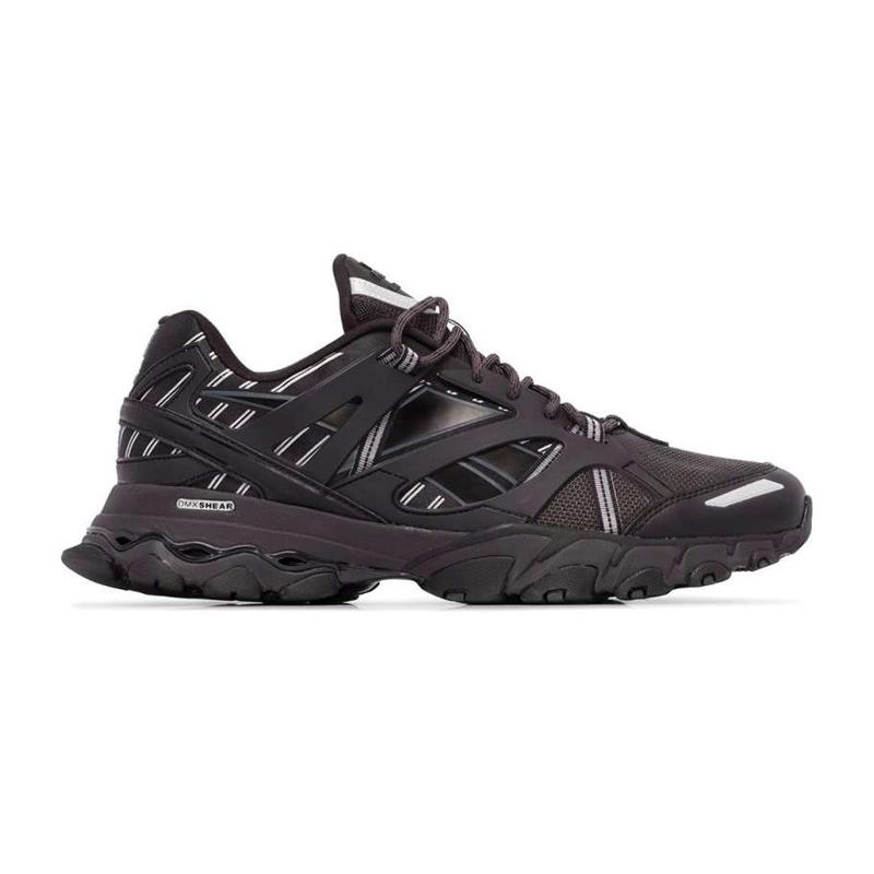 Sepatu shop reebok trail