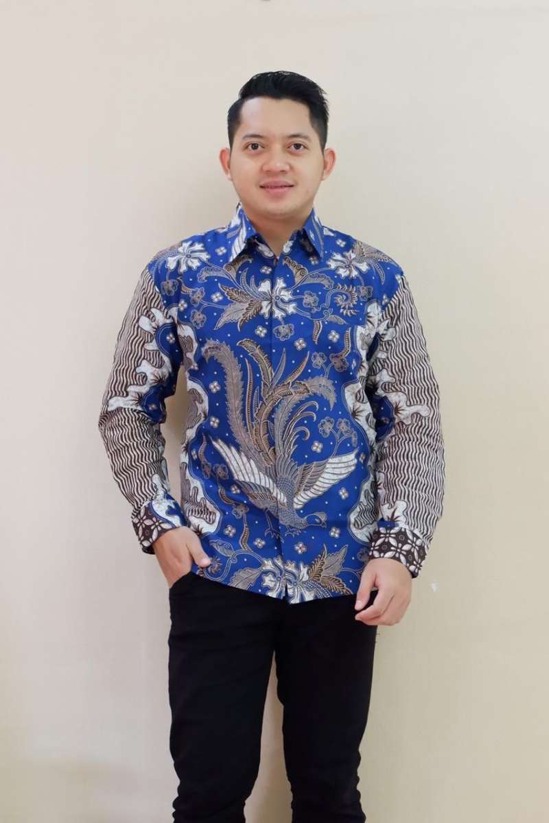 Jual Kemeja Batik Pria Lengan Panjang 01 Online Februari 2021 Blibli