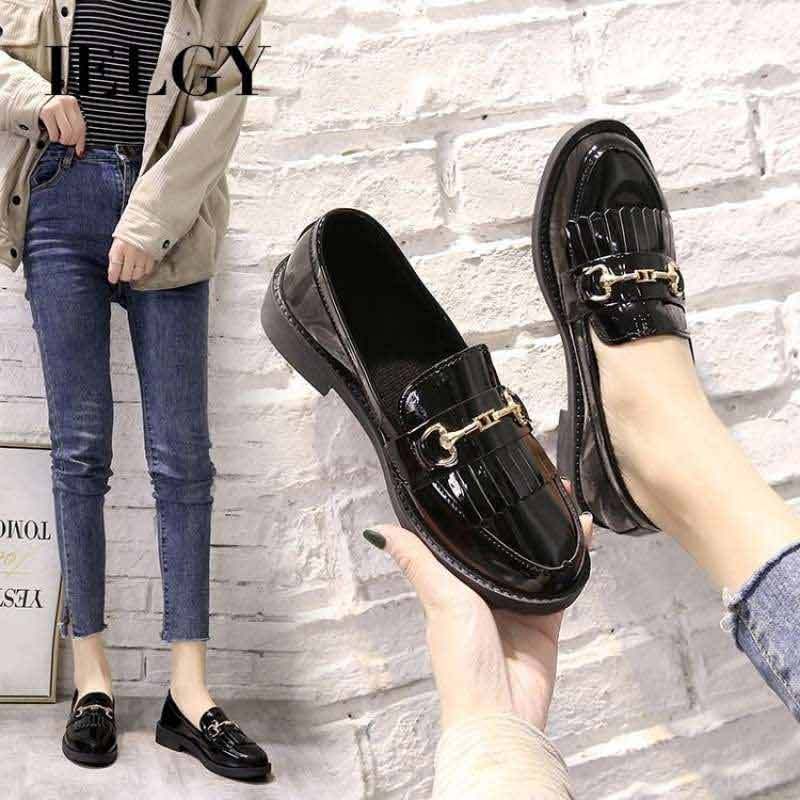 stylish casual shoes womens