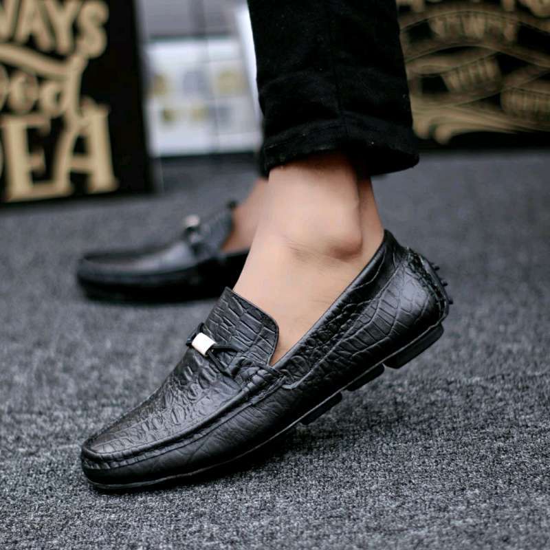 Sepatu casual pria slip on hotsell loafers kerja