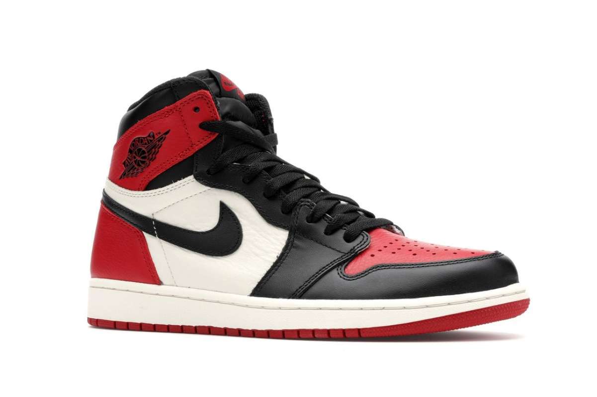 Jual AIR JORDAN 1 RETRO HIGH BRED TOE 