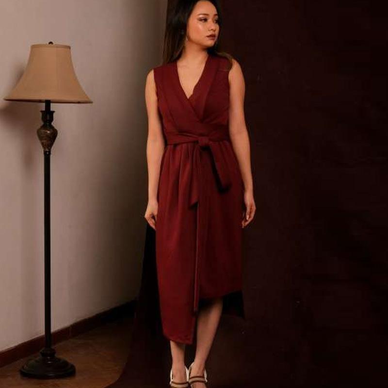 sleeveless wrap dress midi