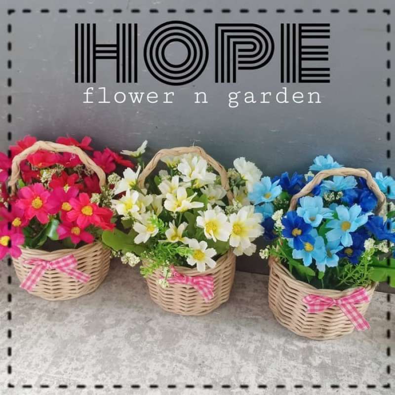 Jual Vas Bunga Daisy Pot Rotan Bunga Plastik Dekorasi Rumah Cantik Murah Online Desember 2020 Blibli
