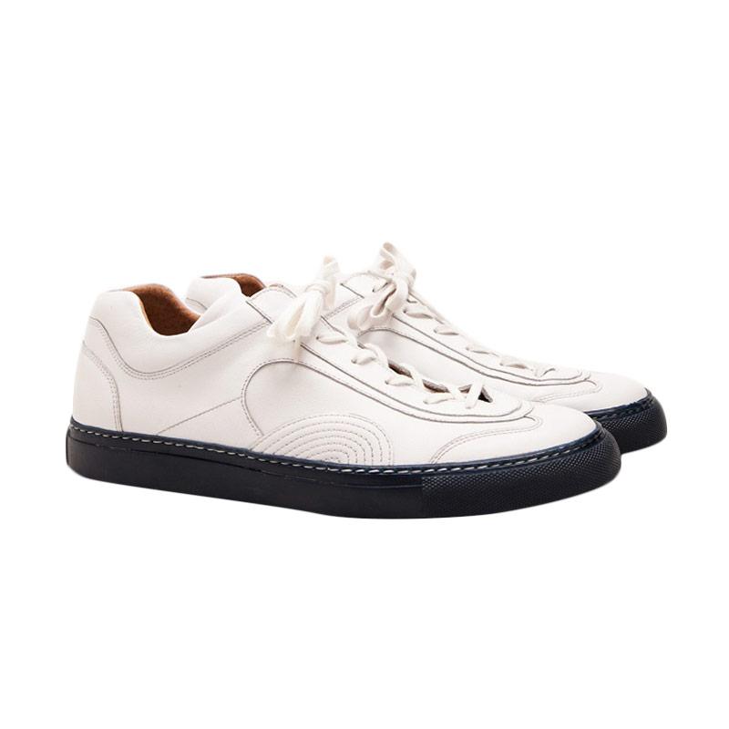 BLXS Zoltan 1-2401-31-5-6-101-439-88 Sneakers Pria - White Navy