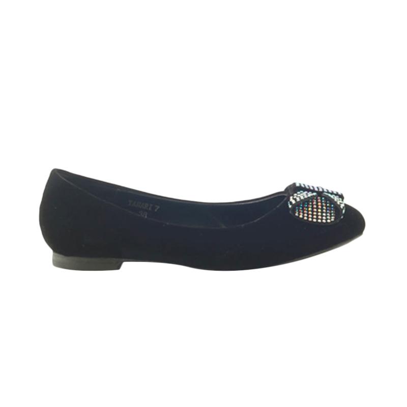 GatsuOne Tahari 7 Flat Shoes Wanita - Black