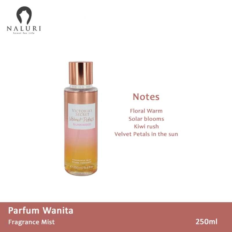 Velvet petals top notes