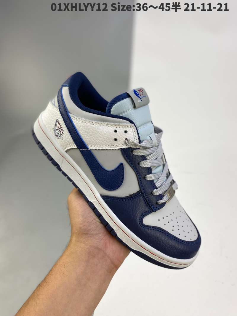 nike dunk low size 4