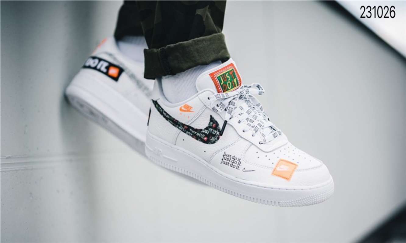 Jual Nike Air Force AF1 men's shoe just do it deconstructs white orange co  branded women's board shoe ar7719 36-45 - 44 di Seller Cai Wu Official  Store - Indonesia | Blibli