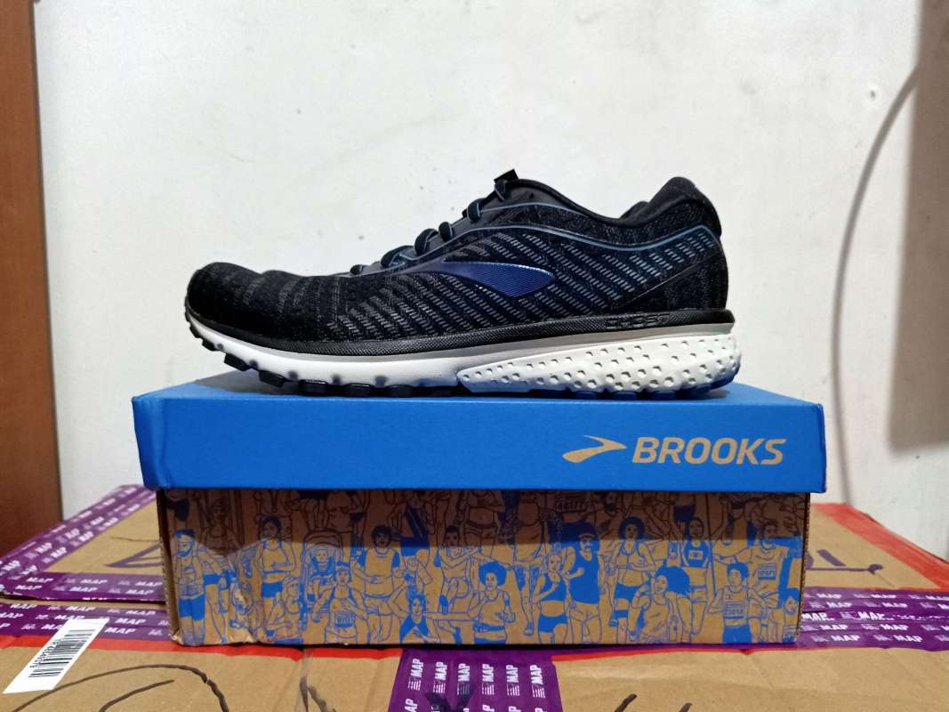 Brooks ghost 42.5 cheap