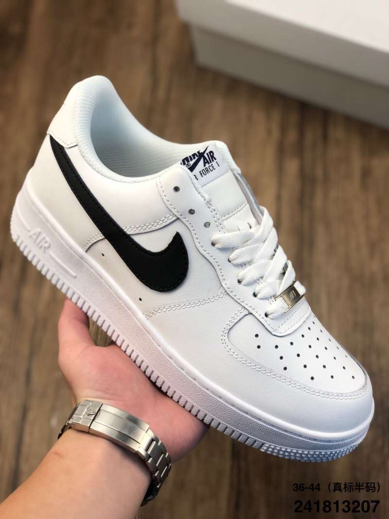 white airforce shoes