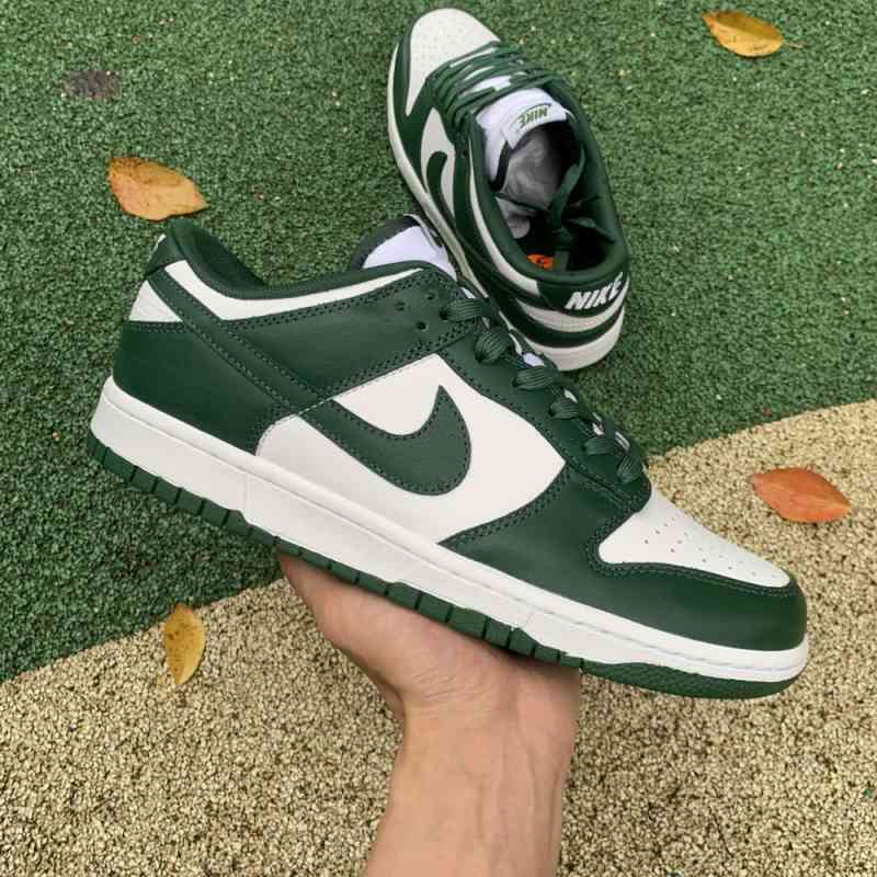 nike sb dunk green and white