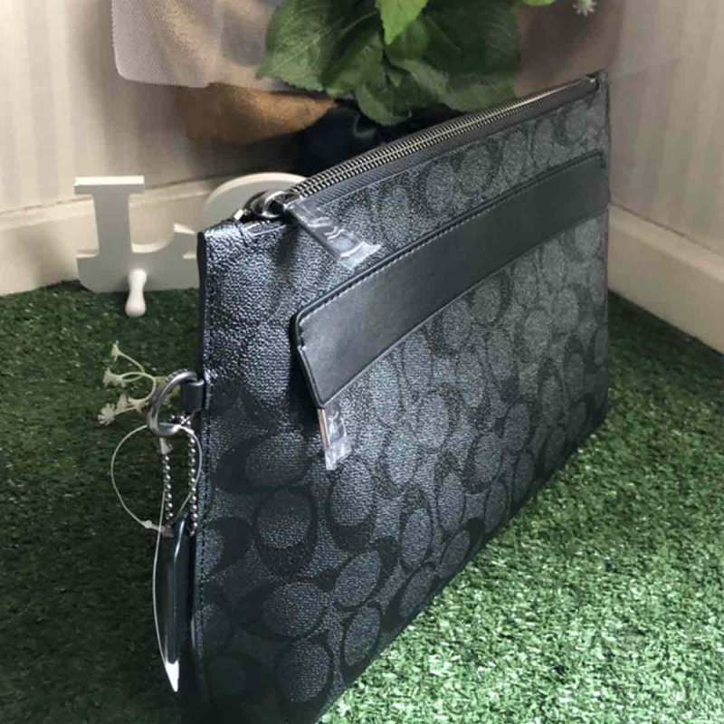 harga pouch coach