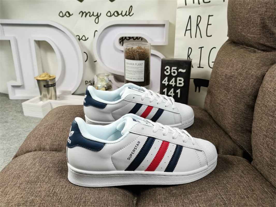 Jual Adidas Superstar Men Women Sports Outdoor Activities Running Shoes  AU57 - 38 di Seller BYBSTORES - | Blibli