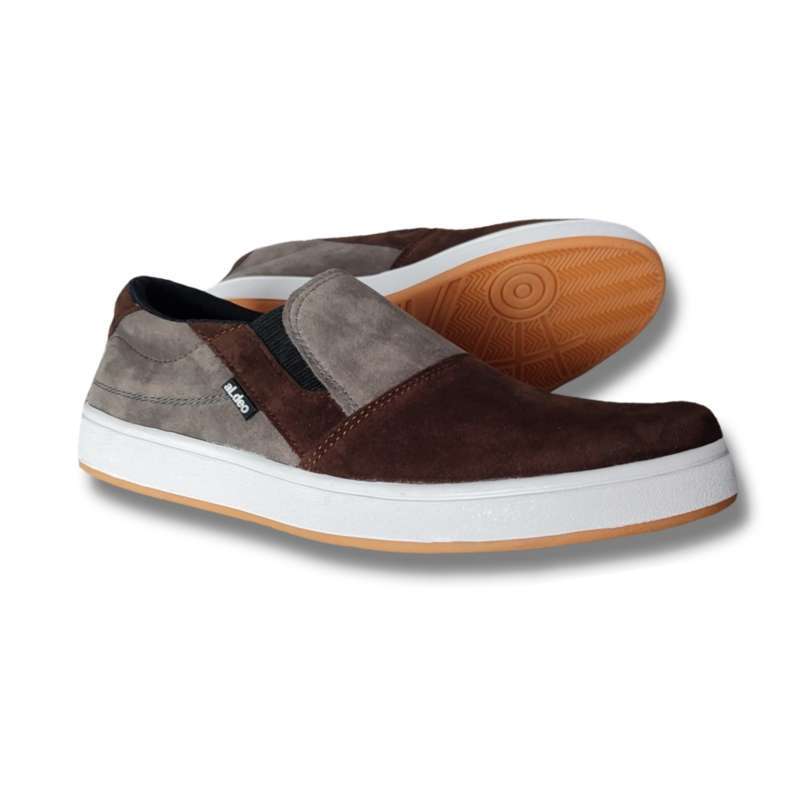 Sepatu lokal slip on on sale