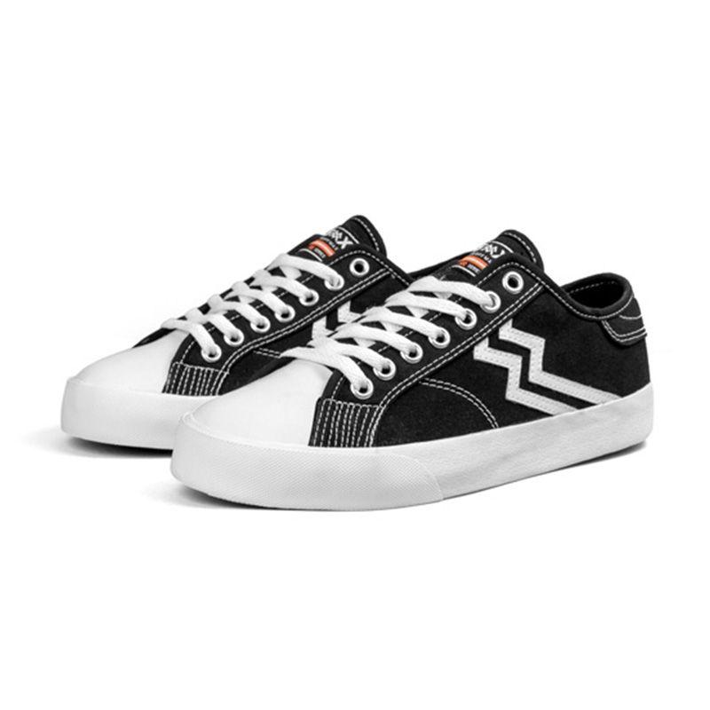 Jual Geoff Max Gmx X Mike Milford Maverick Stz Sepatu Sneaker Pria Black White Online Oktober 2020 Blibli Com