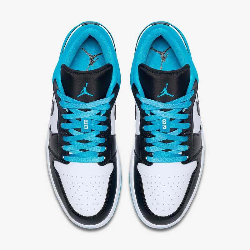 nike blue sneakers