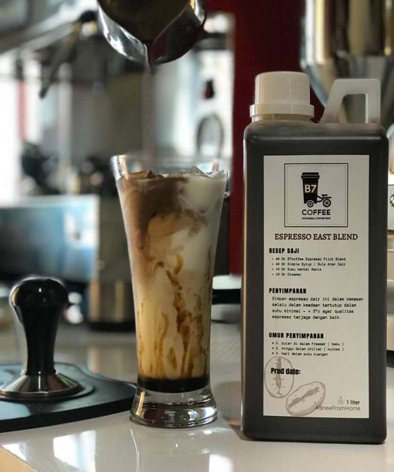 Jual Grab Gojek Espresso Cair Kafein Konsentrat Kopi 1 Liter East Blend Online Oktober 2020 Blibli Com