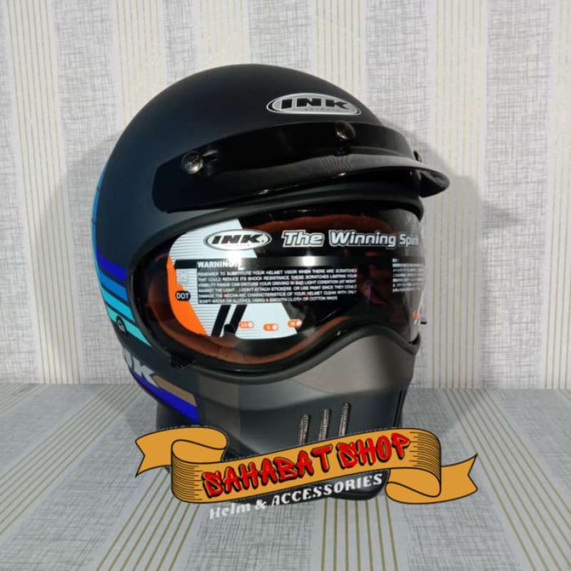 Helm retro ink top