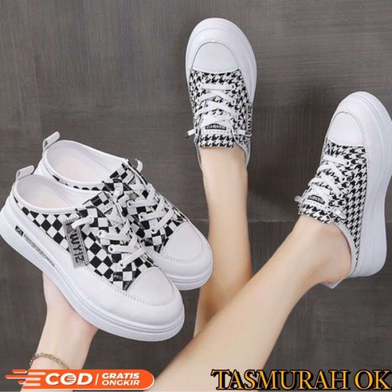 Sepatu sandal sneakers deals