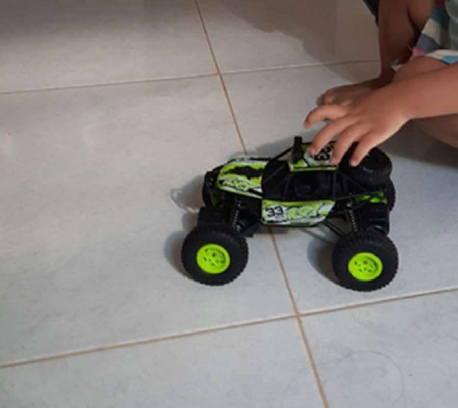 Jual Mainan Mobil Remote Control Rc Jeep Rock Climbing Crawler Offroad Online Februari 2021 Blibli