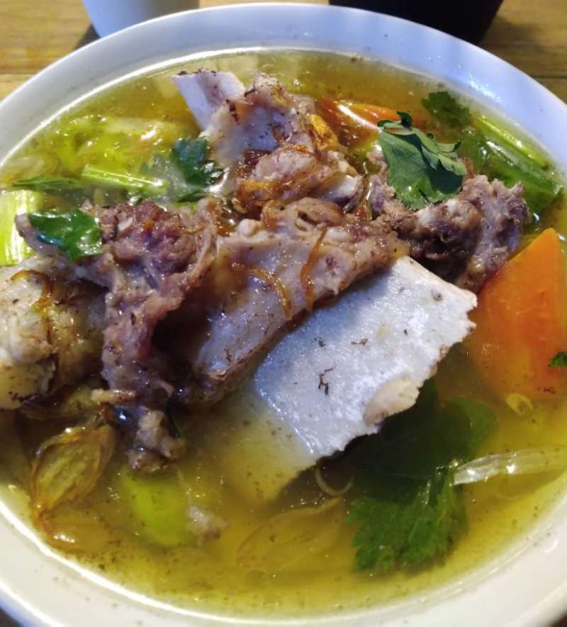 Featured image of post Sop Iga Pakde Tangerang Sop iga menjadi salah satu makanan nusantara yang disukai banyak orang