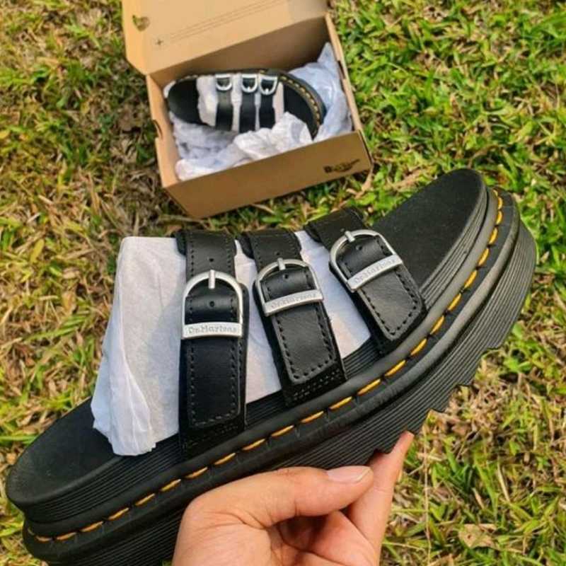 Sandal docmart shop