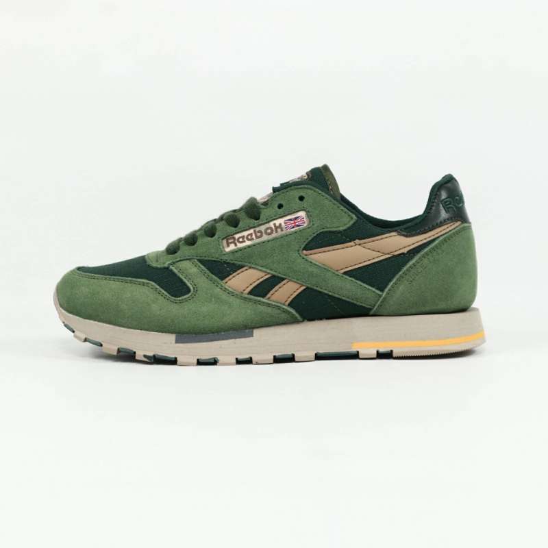 Green suede deals reebok classics