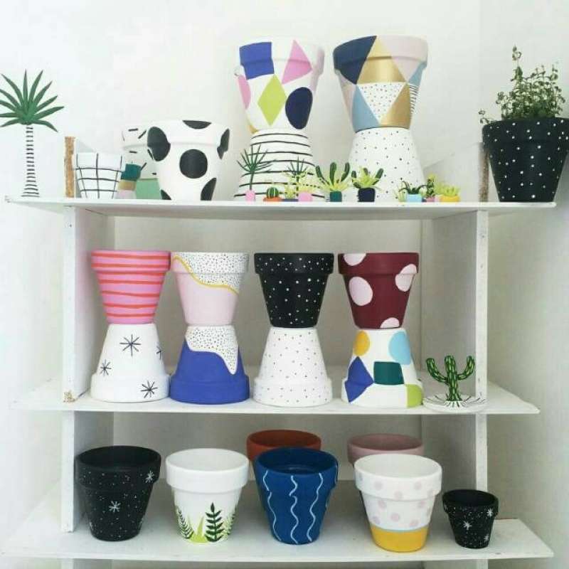 Jual Pot 10cm Terakota Gerabah Tanah Liat Vas Bunga Lukis Sukulent Kaktus Hiasan Dinding Kamar Ruang Tamu Pot Bunga Hias Pot Tanaman Online Februari 2021 Blibli Hal inilah yang menjadi alasan mengapa sampai saat ini masih ada tidak heran juga jika beberapa orang lebih memilih menggunakan gambar tanaman hias daripada aneka dekorasi lain, seperti lukisan, pajangan meja, atau. pot 10cm terakota gerabah tanah liat vas bunga lukis sukulent kaktus hiasan dinding kamar ruang tamu pot bunga hias pot tanaman