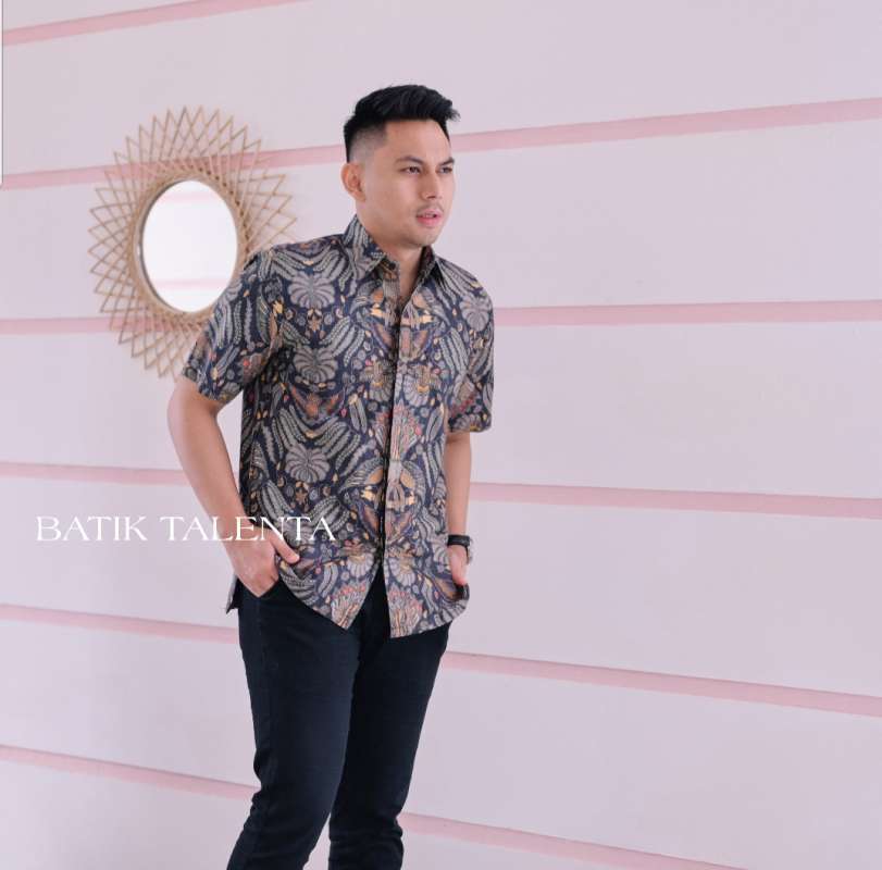 Jual Kemeja Batik Formal Modern Pria Lengan Pendek Style Murah Mei 2021 Blibli