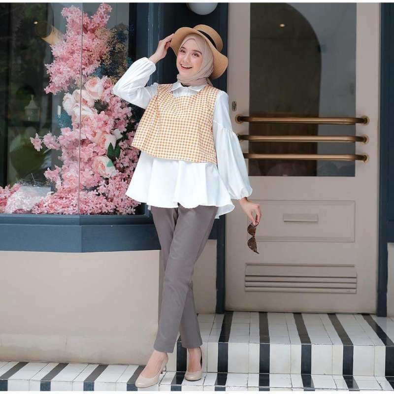 Baju Atasan Blouse Wanita Muslim Fashion Yuzu Terbaru Agustus 2021 Harga Murah Kualitas Terjamin Blibli