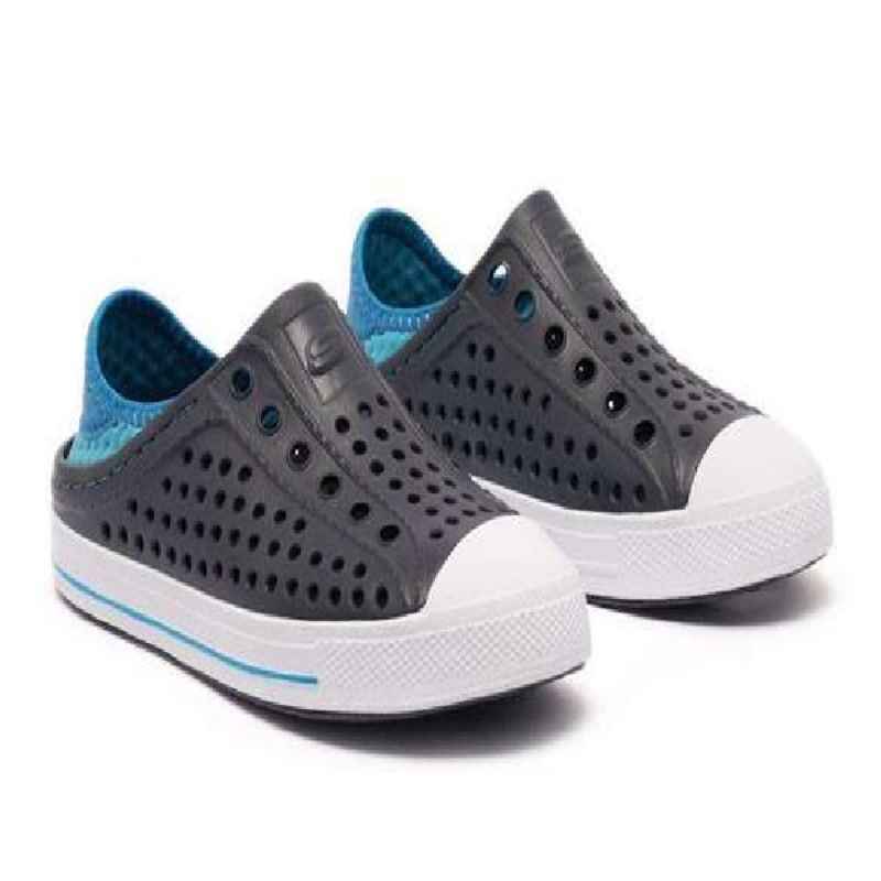 Skechers clearance aqua surge