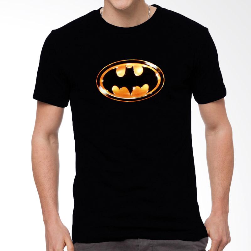 Fantasia Batman Return T-Shirt Pria - Hitam Extra diskon 7% setiap hari Extra diskon 5% setiap hari Citibank – lebih hemat 10%